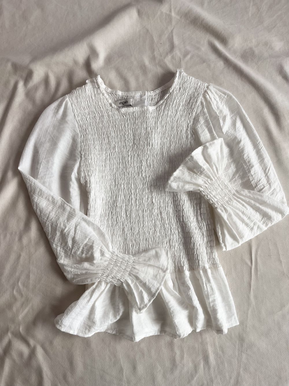 Blusa elasticada blanco