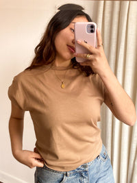 Polo Khloe canela