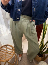 Pantalon sastre a rayas verde