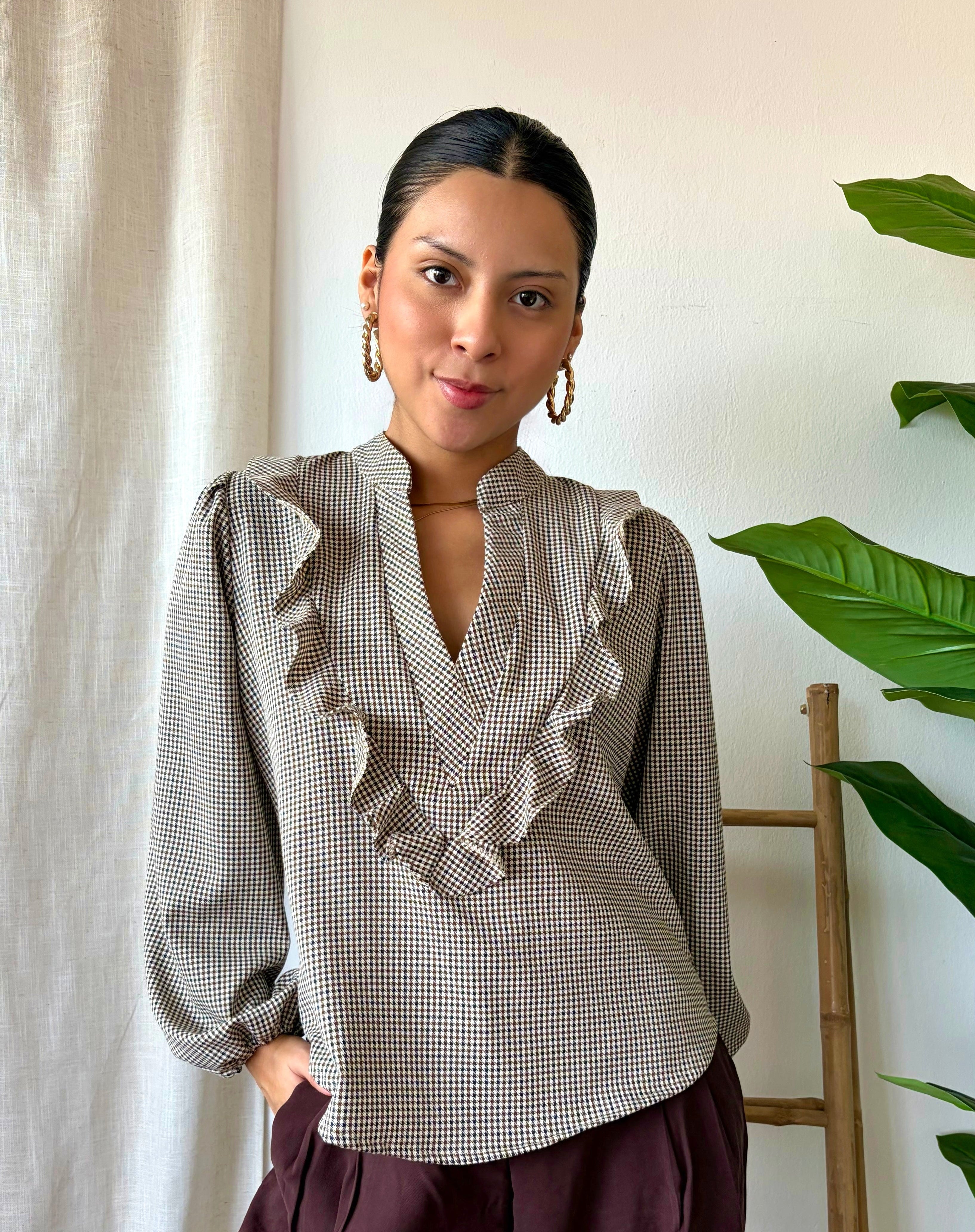 Blusa Olivia cuadros marrón