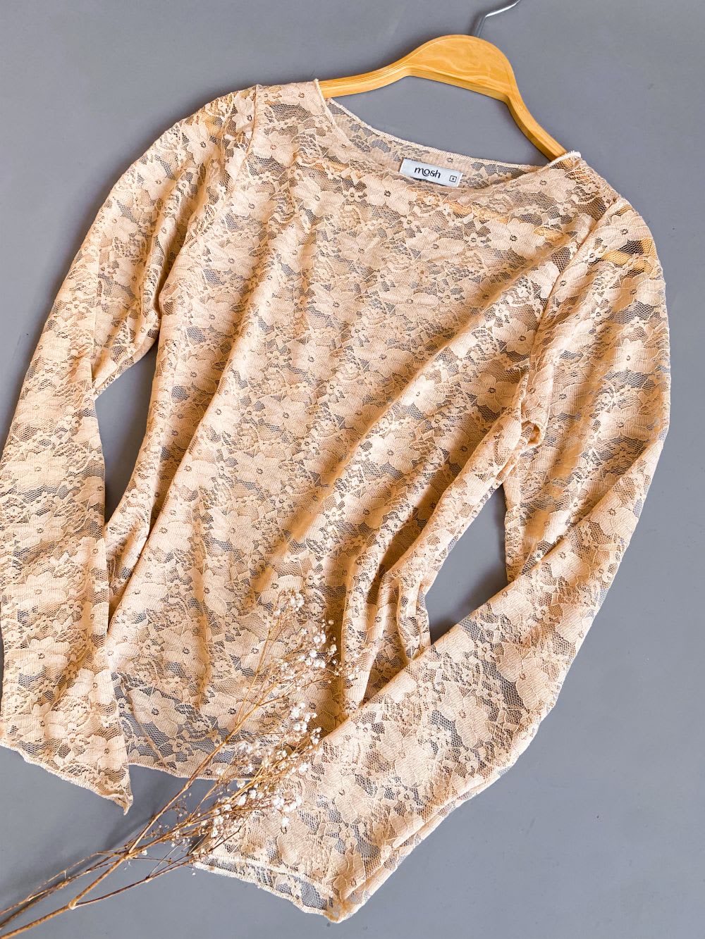 Top encaje beige