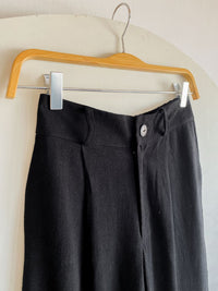 Pantalón lino con pinzas negro
